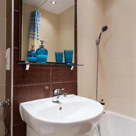 Jana Pawla Ii 20 A By Homeprime * Varsovia